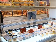 面包甜点陈列柜-味多美(江桥万达店)