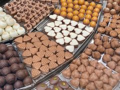 -Laderach 莱德拉(上海环贸iapm店)