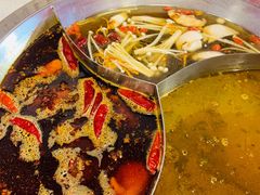 艳红酸辣三拼锅-陈艳红火锅菜·冒菜(簋街店)