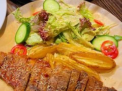 -The Cheebat 锌吧·Bistro(体育西店)