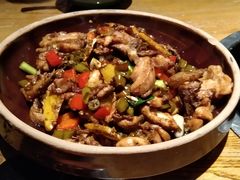 炒鸡杂-吃饭皇帝大土家民族菜(正大广场店)