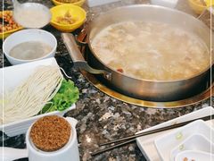 -一席地·本地鸡窝·杭帮鸡火锅(萧山银隆百货店)