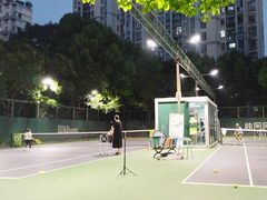 -快网网球俱乐部(徐汇爱建园店)