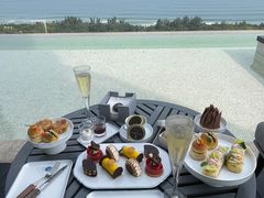-瑰丽酒店·海吧·天际下午茶·现场DJ·天台酒吧