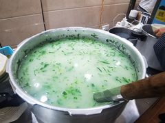-舒小笼松针小笼包