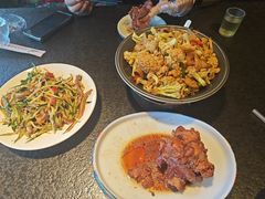 -靠山屯东北农家菜(八龙桥雅苑店)
