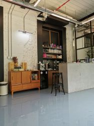 -Hair Co.一间沙龙