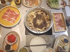 -一绪に寿喜烧自助(世茂广场店)