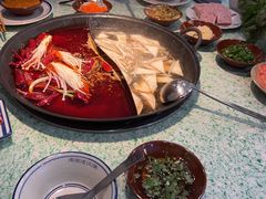 -鸿姐老火锅(疁城新天地店)