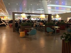 大堂-麦当劳(杭州东站高铁店)