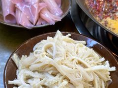 -黄潇洒老火锅(九眼桥宏济巷店)