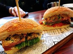 -Hooley's活利仕西餐厅(珠江新城店)