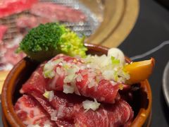 -山川小町·极番烧肉(新地假日广场店)