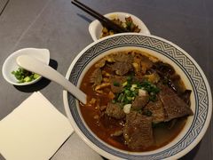 -粉吖吖·邵阳米粉(体育西路店)