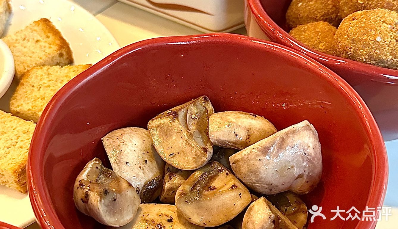 圣诞跨年去哪玩？三里屯圣诞氛围已到位！