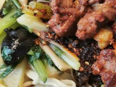 -臻老板牛肉面(光华路SOHO店)