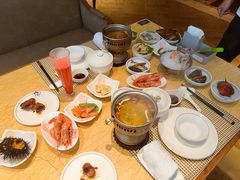 -雍和会海鲜姿造自助(湖东路店)