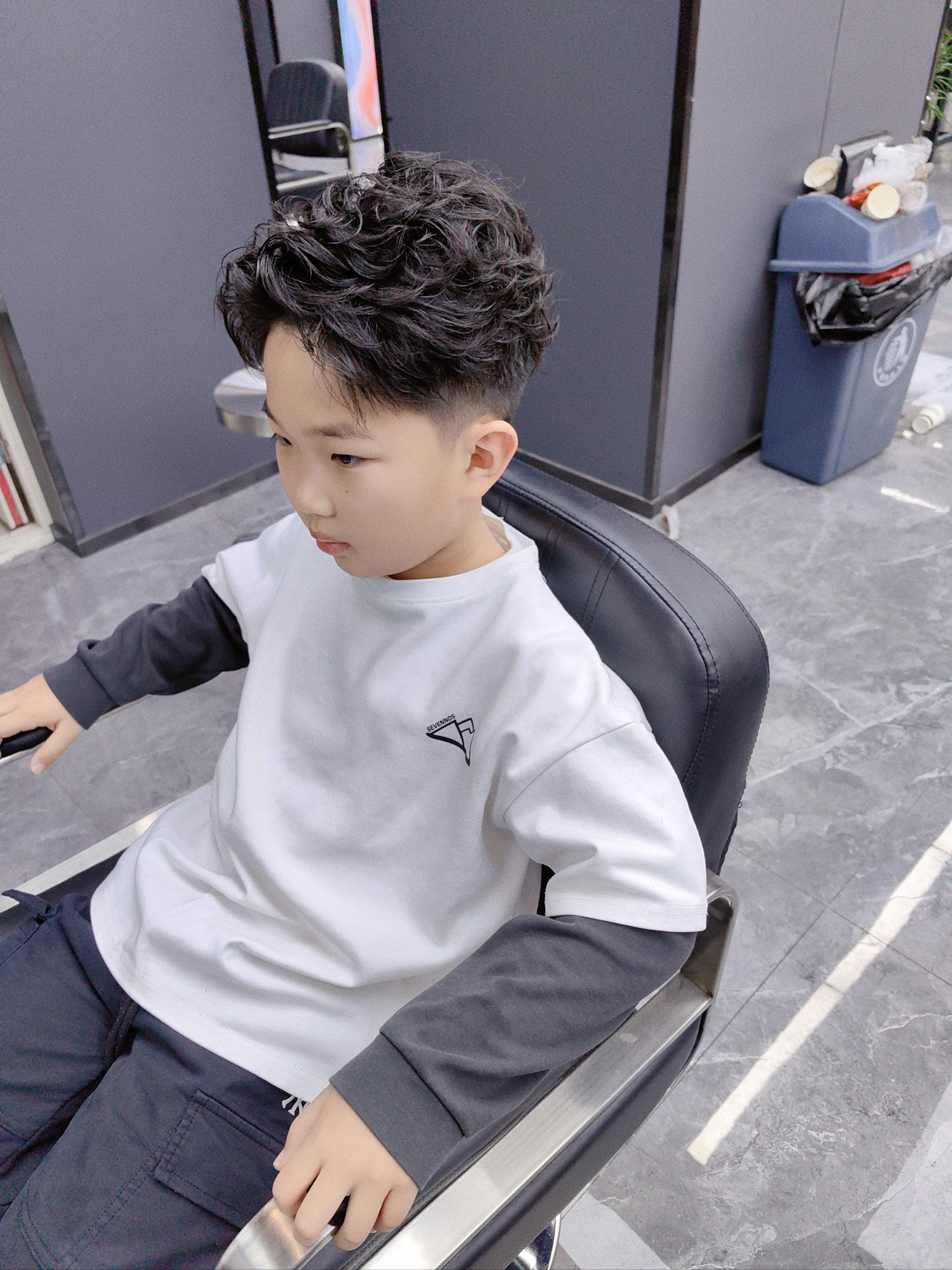 男孩潮流发型