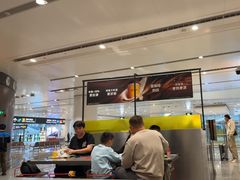 -麦当劳(北京大兴机场二层国内到达(安检外)店)