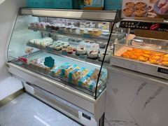 面包甜点陈列柜-罗莎蛋糕魔法师(瓜堤店)