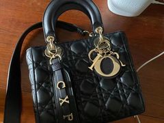 -小飞侠奢侈品回收 寄卖 养护(宝山宝龙广场店)