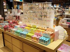 -九木杂物社(中心店)