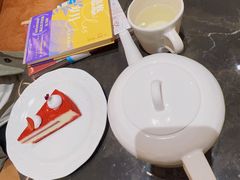 红丝绒草莓芝士蛋糕-Chrisbakery&Cafe克莉丝烘焙咖啡馆(万科店)