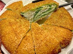 -德林酸菜鱼火锅(南丹店)