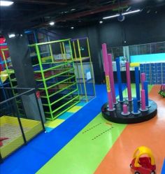 -蹦贝运动中心·蹦床·攀岩·闯关(龙岗店)