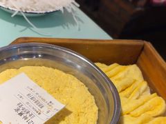 -鱼窝棚柴火铁锅炖(富山屯店)