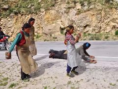 -松赞干布出生地