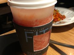 桃子草莓酪酪-LELECHA乐乐茶(美罗城店)