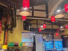 -富正毅三下锅·湘西韵味(天门山索道店)