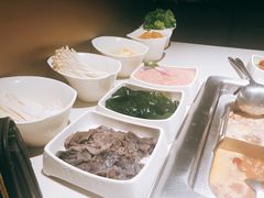 -海底捞火锅鲜切牛肉主题店(长寿路店)