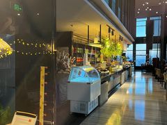 -唐拉雅秀酒店-西锦汇空中BBQ·思创餐厅