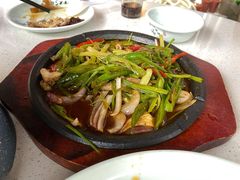 鱿鱼炒芹菜-东门头·江鲜小馆(新天地店)