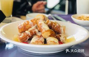 Fruit-Flavored Crispy Shrimp with Oil Stick