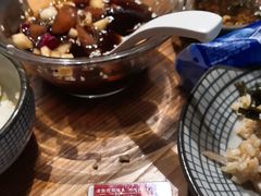 -野山舂·贵州现舂酸汤火锅(鸿通城店)