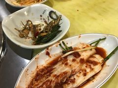 -牛信亭韩国料理·炭火烤肉(紫藤路店)