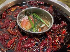 -渝嘴小老弟老火锅(华新村店)