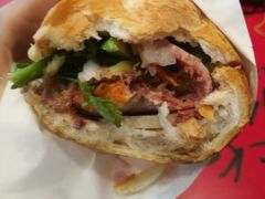 -Bánh Mì Huynh Hoa