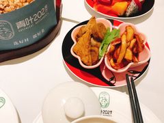 -青叶202都市餐厅(迪诺水镇店)