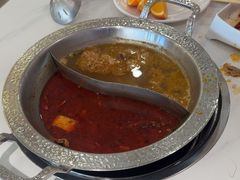 -嘎琉鲜切牛肉自助火锅