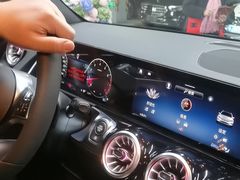 -上海星瀚奔驰4S店(红柳路店)