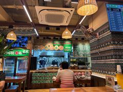 -云阿蛮云南生烫牛肉米线(奉贤路店)