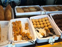景观位-彩虹云霄酒店75层国际自助餐