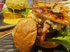 -Let'sBURGERplus·非常创意汉堡(三里屯店)