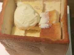 面包诱惑-童年小筑餐厅(申花路店)