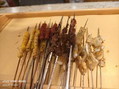 -破瓦寒窑·地摊烤羊排