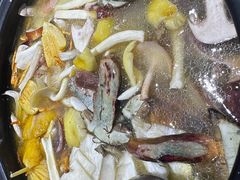 -菌之家·专业纯野生菌火锅·特色炒菌